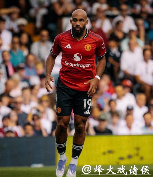 英超-B费破门姆伯莫进球 曼联两球完胜热刺 英超-B费破门姆伯莫进球 曼联两球完胜热刺