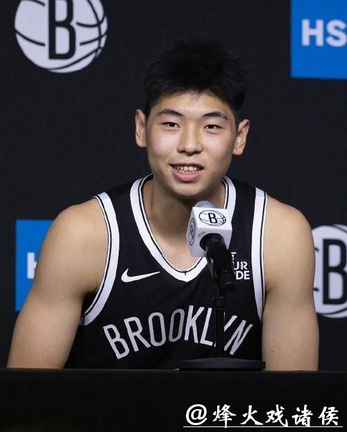 崔永熙谈在篮网训练感受:施罗德西蒙斯人不错 崔永熙谈在篮网训练感受:施罗德西蒙斯人不错