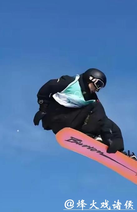 果然多读书就是有用，不信你看21岁苏翊鸣冬奥会夺铜后的采访，言谈举止彰显超越年龄的成熟与真诚尊重对手